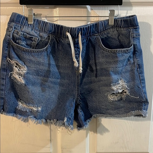 YMI Distressed Denim Jean Shorts - Picture 3 of 7